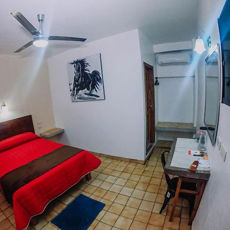 Hotel Cervantino Tapachula Bagian luar foto