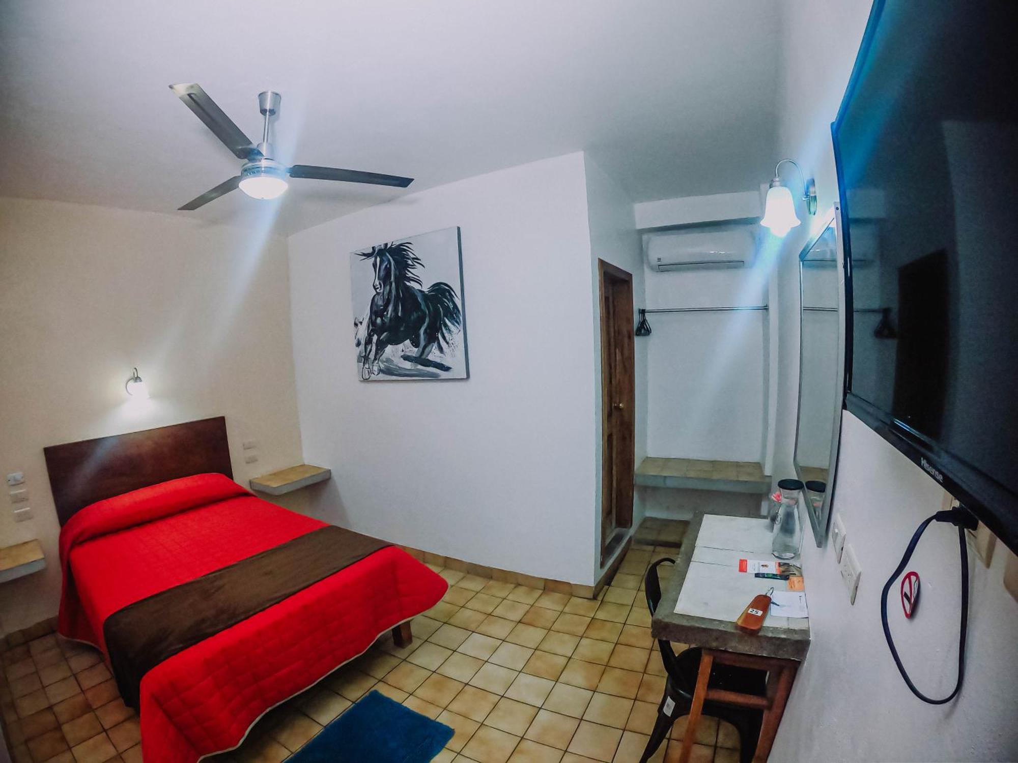 Hotel Cervantino Tapachula Bagian luar foto