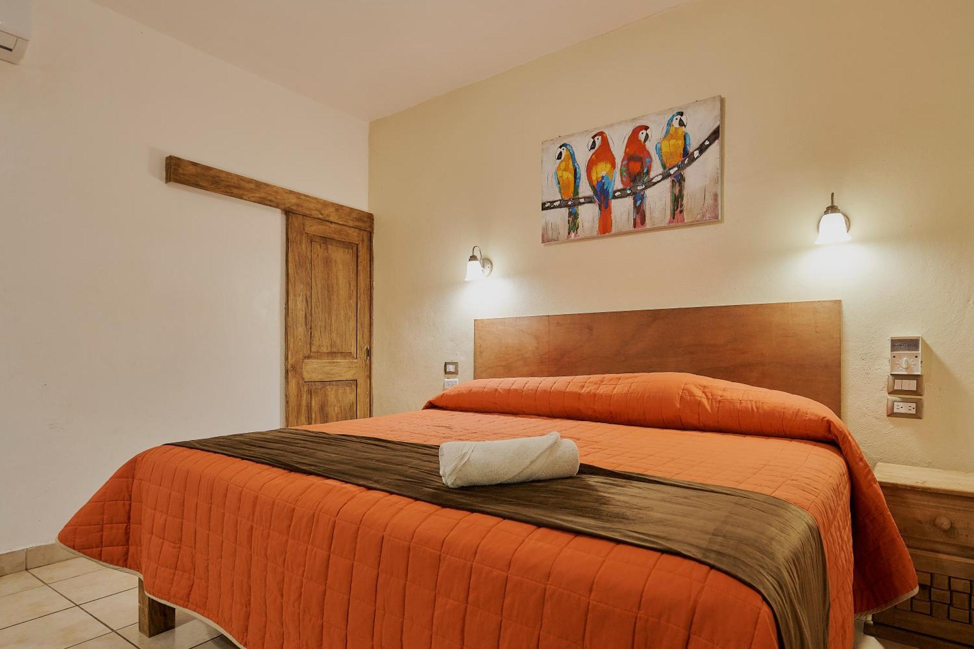 Hotel Cervantino Tapachula Bagian luar foto