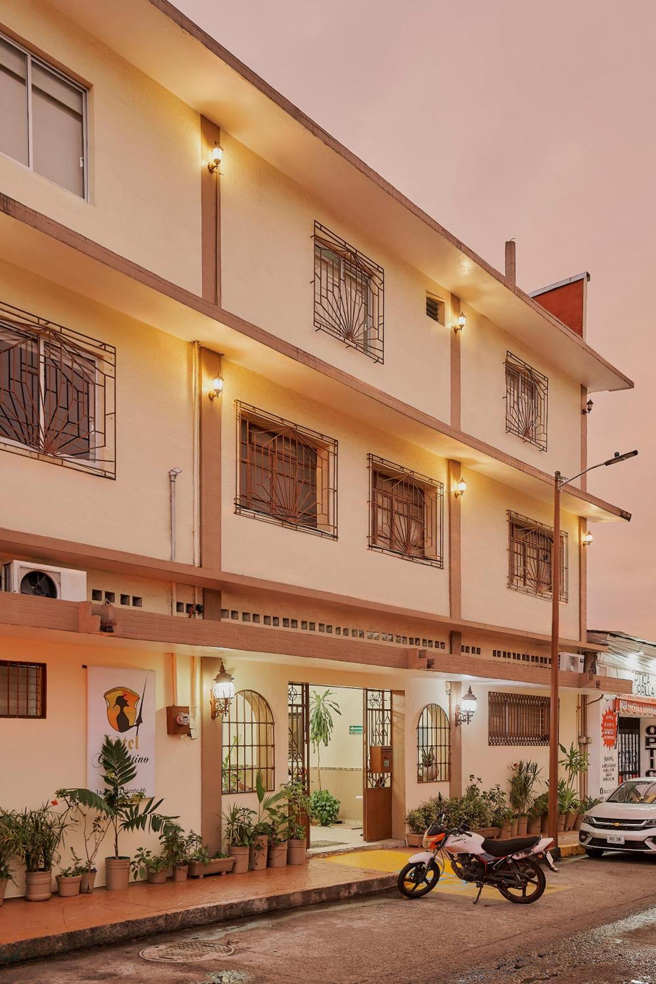 Hotel Cervantino Tapachula Bagian luar foto