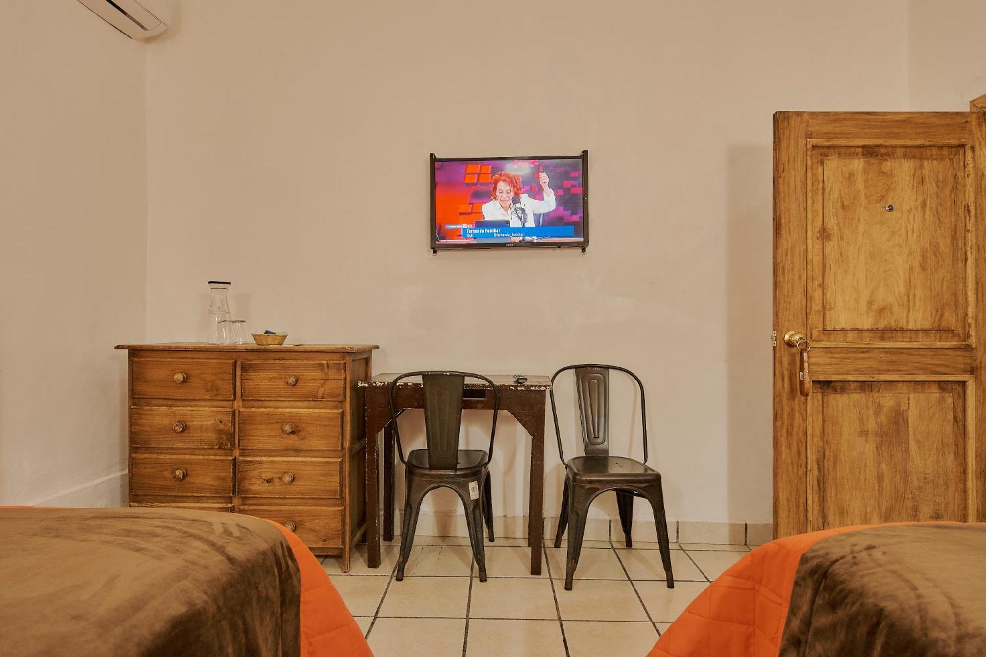 Hotel Cervantino Tapachula Bagian luar foto