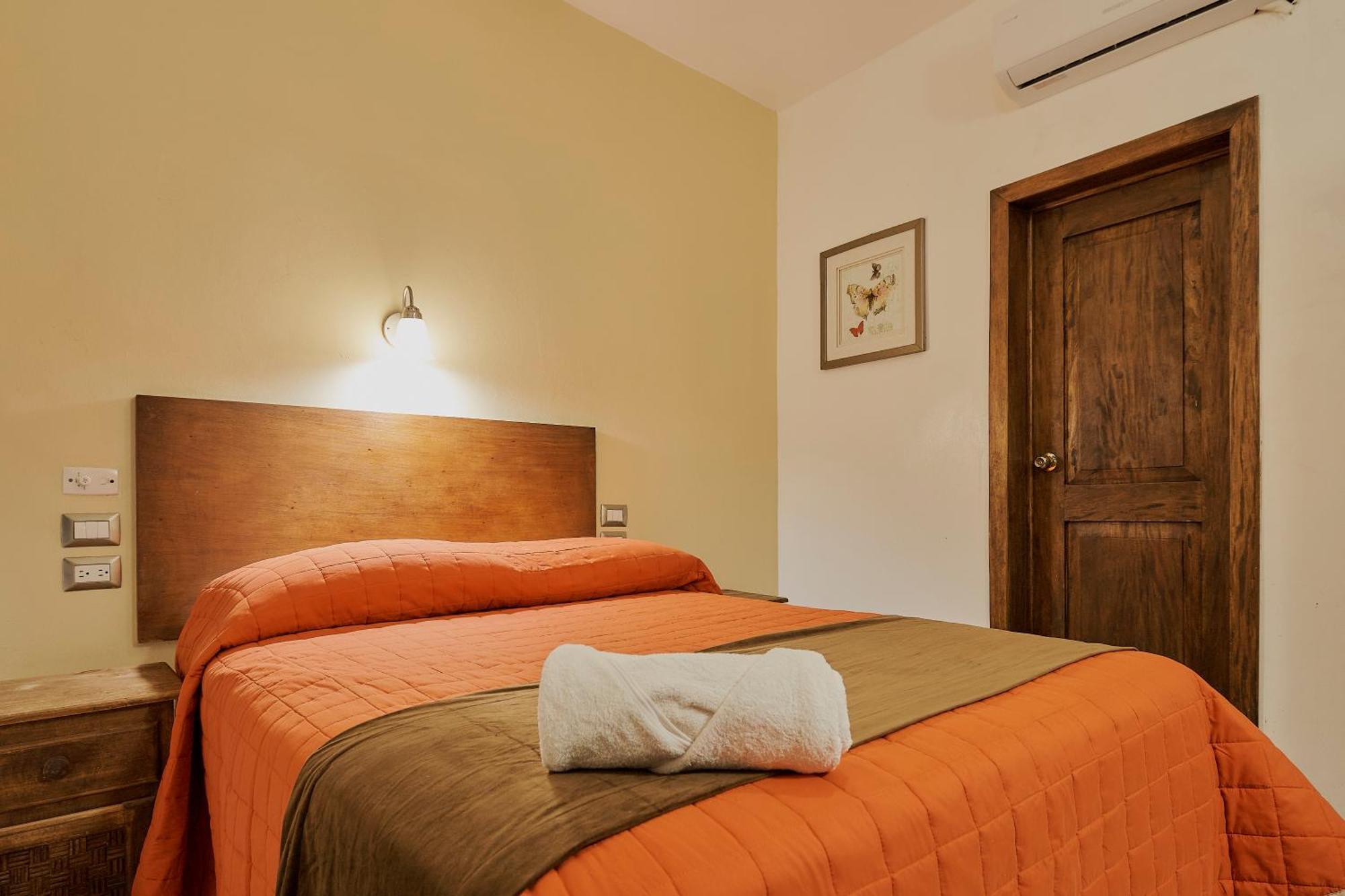 Hotel Cervantino Tapachula Bagian luar foto